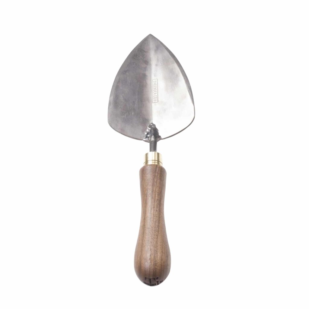 Titanium transplanting trowel