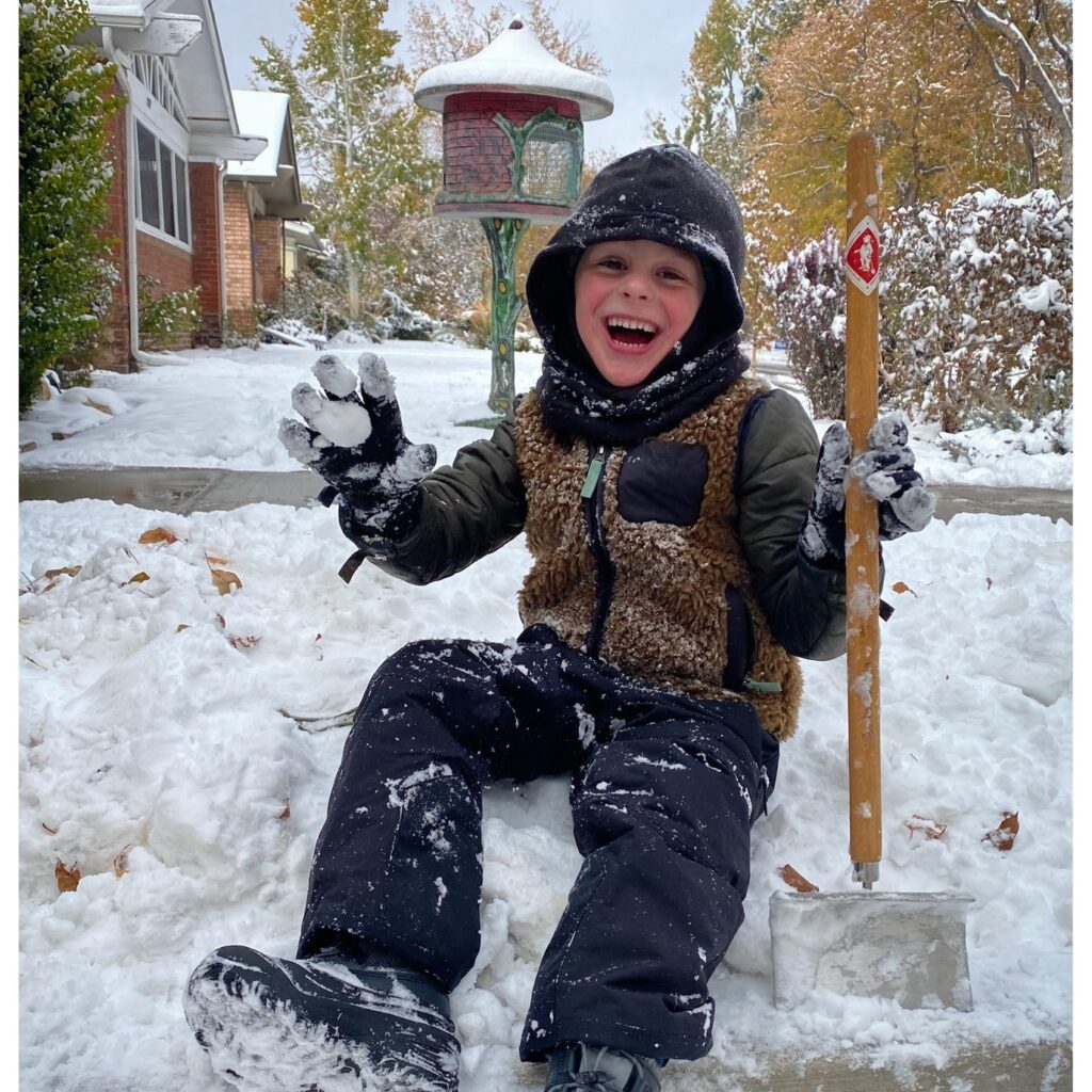 Snow shovels: the perfect way to enjoy winter